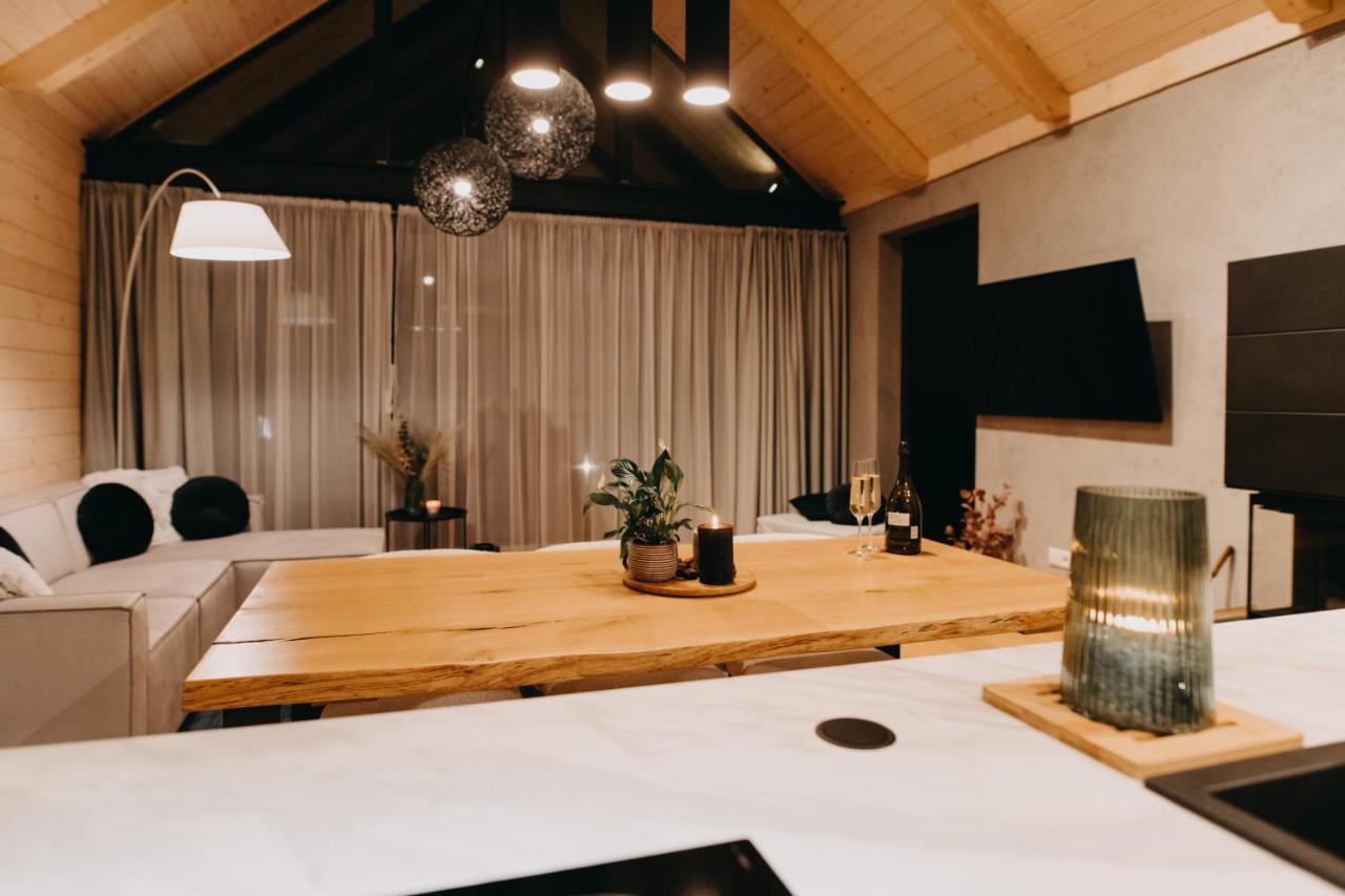 Skri Chalets Liptovský Mikuláš Exteriör bild