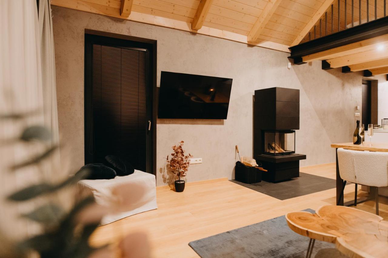 Skri Chalets Liptovský Mikuláš Exteriör bild